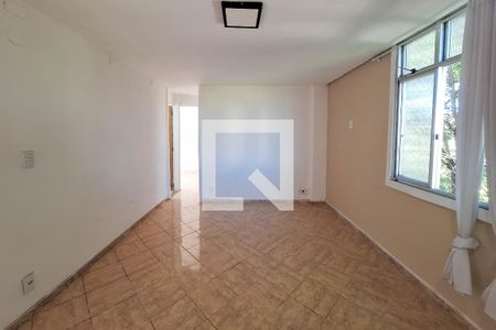 Sala de apartamento para alugar com 2 quartos, 72m² em Fátima, Niterói