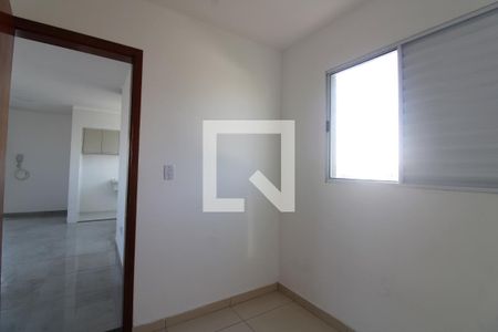 Quarto 2 de apartamento para alugar com 2 quartos, 54m² em Vila Silvia, São Paulo