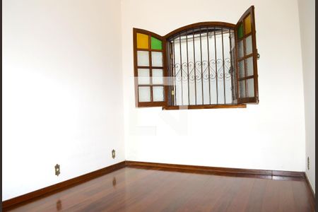 Quarto 1 de casa para alugar com 3 quartos, 255m² em São Gabriel, Belo Horizonte