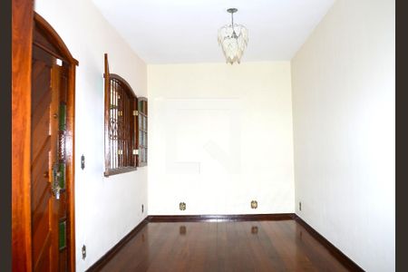 Sala de casa para alugar com 3 quartos, 255m² em São Gabriel, Belo Horizonte