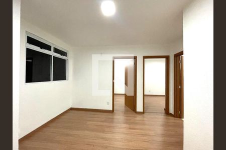 Sala de apartamento para alugar com 2 quartos, 50m² em Canudos, Novo Hamburgo