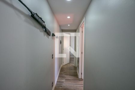 Corredor de apartamento para alugar com 2 quartos, 40m² em Vila Andrade, São Paulo