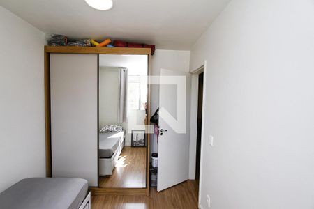 Quarto 1 de apartamento para alugar com 2 quartos, 44m² em Camargos, Belo Horizonte