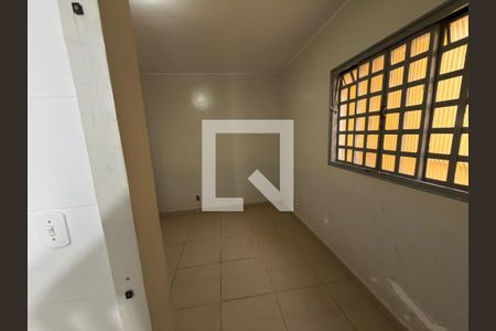 Quarto 01 de casa para alugar com 2 quartos, 100m² em Setor Habitacional Vicente Pires, Brasília