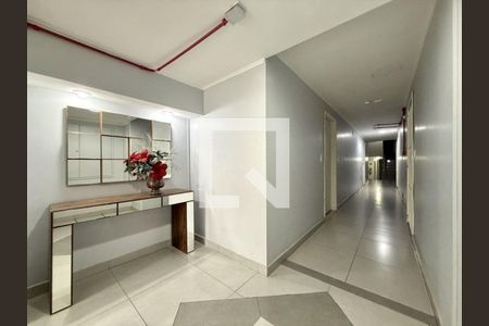 Área externa de apartamento para alugar com 1 quarto, 27m² em Sarandi, Porto Alegre