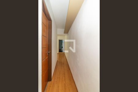 Corredor de apartamento para alugar com 2 quartos, 54m² em Padre Miguel, Rio de Janeiro