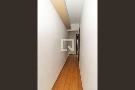 Corredor de apartamento para alugar com 2 quartos, 54m² em Padre Miguel, Rio de Janeiro