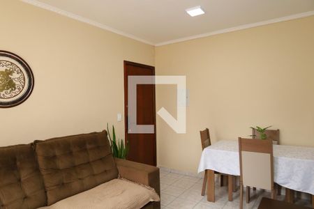 Sala de apartamento à venda com 2 quartos, 48m² em Vila Carmosina, São Paulo