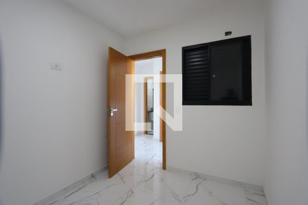 Quarto 2 de apartamento para alugar com 2 quartos, 40m² em Vila Celeste, São Paulo
