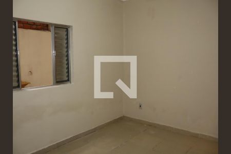 Quarto 1 de casa para alugar com 3 quartos, 100m² em Vila Margarida, São Paulo