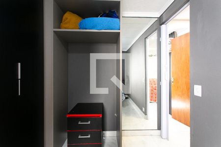 Quarto 1 de apartamento para alugar com 2 quartos, 44m² em Vila Antonieta, São Paulo