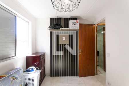 Quarto 2 de apartamento para alugar com 2 quartos, 44m² em Vila Antonieta, São Paulo