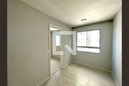 Sala de apartamento para alugar com 2 quartos, 37m² em Vila das Bandeiras, Guarulhos