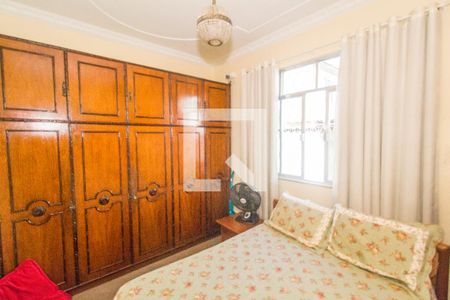 Quarto 1 de casa à venda com 3 quartos, 220m² em Vila Valqueire, Rio de Janeiro