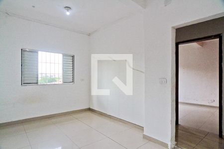 Quarto 1 de casa para alugar com 2 quartos, 70m² em Vila Zat, São Paulo