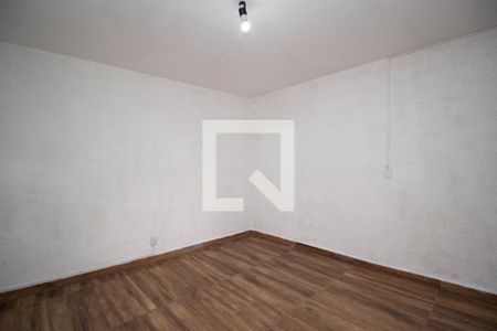 Sala/Quarto de casa para alugar com 1 quarto, 45m² em Vila Zat, São Paulo