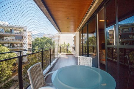Varanda de apartamento à venda com 4 quartos, 218m² em Tijuca, Rio de Janeiro