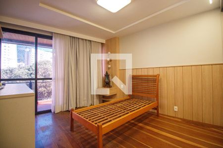 Quarto Suite 1 de apartamento à venda com 4 quartos, 218m² em Tijuca, Rio de Janeiro