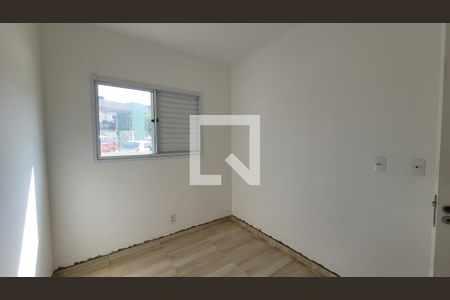 Quarto 01 de apartamento para alugar com 2 quartos, 58m² em Pequeno Coração, Itaquaquecetuba