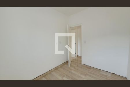 Quarto 01 de apartamento para alugar com 2 quartos, 58m² em Pequeno Coração, Itaquaquecetuba