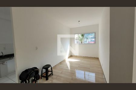 Apartamento para alugar com 2 quartos, 58m² em Pequeno Coração, Itaquaquecetuba