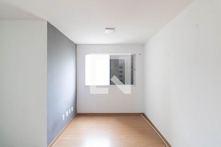 Sala de apartamento para alugar com 2 quartos, 45m² em Santa Cruz, Rio de Janeiro