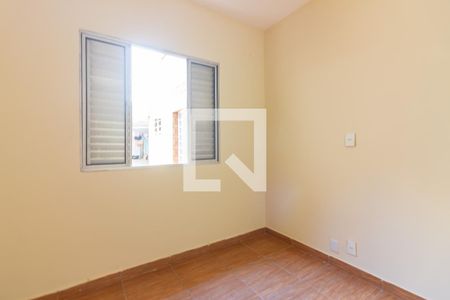 Quarto 2 de casa para alugar com 2 quartos, 70m² em Bandeiras, Osasco