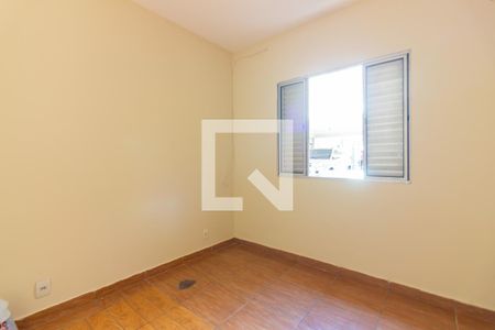Quarto 2 de casa para alugar com 2 quartos, 70m² em Bandeiras, Osasco