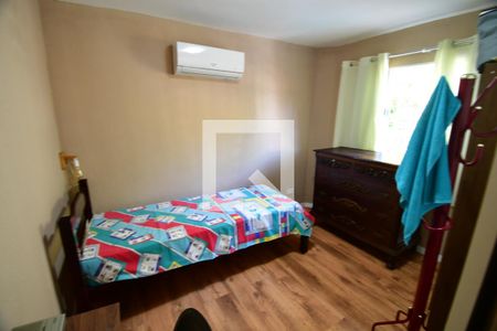 Quarto 2 de casa para alugar com 3 quartos, 1000m² em Recanto dos Dourados, Campinas