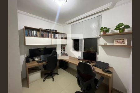 Quarto de apartamento à venda com 3 quartos, 95m² em Santa Amelia, Belo Horizonte