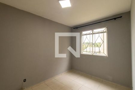 Quarto 1 de apartamento para alugar com 2 quartos, 45m² em Santa Cândida, Curitiba