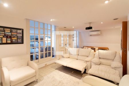 Sala de tv de apartamento à venda com 2 quartos, 148m² em Rio Pequeno, São Paulo