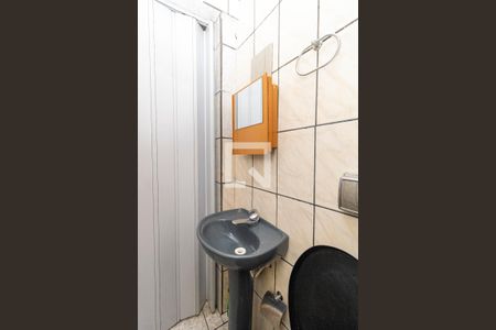 Banheiro da Suíte de casa para alugar com 1 quarto, 30m² em Vila Nova Carolina, São Paulo