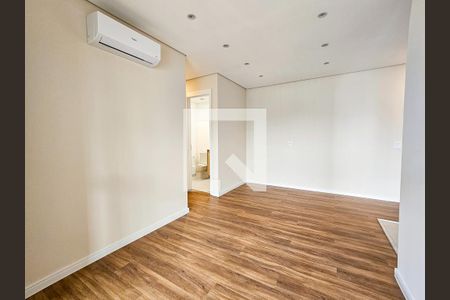 Sala de apartamento para alugar com 2 quartos, 61m² em Santo Amaro, São Paulo