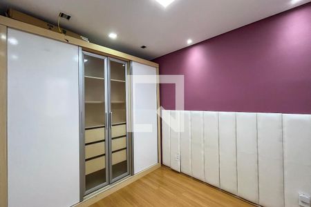 Quarto 1 de apartamento para alugar com 2 quartos, 40m² em Jardim Santa Emilia, São Paulo