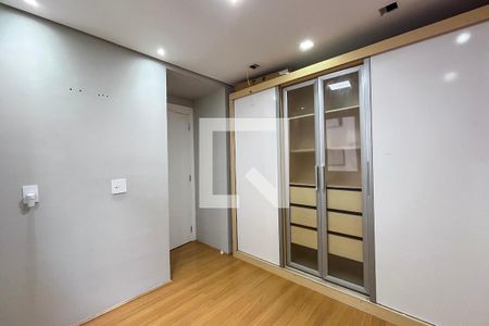 Quarto 1 de apartamento para alugar com 2 quartos, 40m² em Jardim Santa Emilia, São Paulo