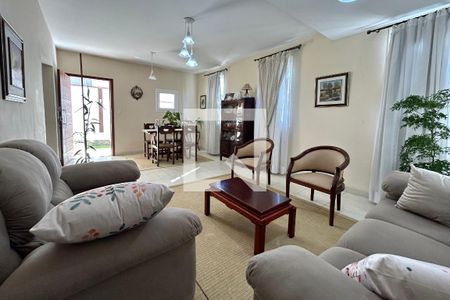 Sala de casa de condomínio para alugar com 4 quartos, 284m² em Morro das Pedras, Florianópolis