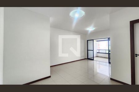 Sala  de apartamento para alugar com 2 quartos, 84m² em Pituba, Salvador