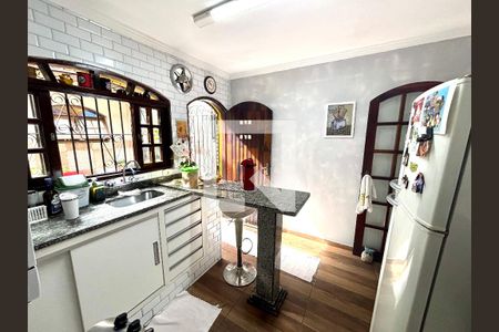 Cozinha de casa à venda com 2 quartos, 120m² em Jardim Artur Alvim, São Paulo