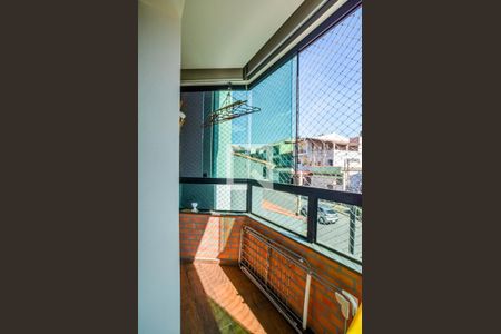 Sala de apartamento para alugar com 2 quartos, 63m² em Jardim Rina, Santo André