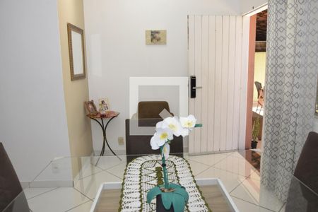 Casa para alugar com 3 quartos, 100m² em Jardim Capao Redondo, Embu das Artes