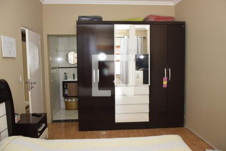 Quarto Suíte de casa para alugar com 3 quartos, 100m² em Jardim Capao Redondo, Embu das Artes