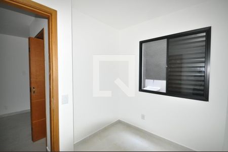Quarto 2 de apartamento para alugar com 2 quartos, 38m² em Vila Isolina Mazzei, São Paulo