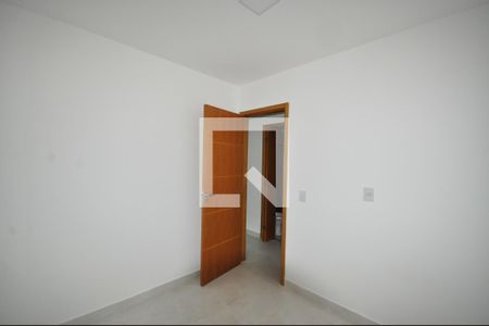 Quarto 1 de apartamento para alugar com 2 quartos, 38m² em Vila Isolina Mazzei, São Paulo