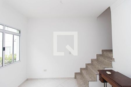 Sala de casa de condomínio à venda com 3 quartos, 80m² em Vila Nilo, São Paulo