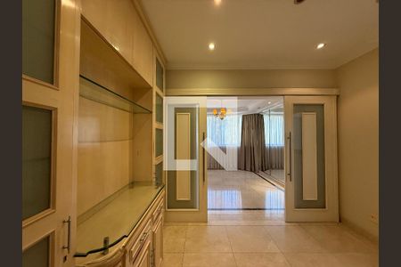 Apartamento para alugar com 4 quartos, 197m² em Santa Cecilia, São Paulo