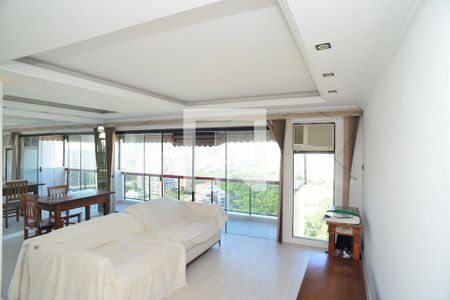 Sala de apartamento para alugar com 3 quartos, 220m² em Barra da Tijuca, Rio de Janeiro
