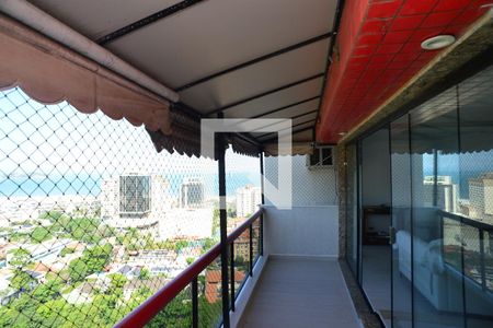 Varanda de apartamento para alugar com 3 quartos, 220m² em Barra da Tijuca, Rio de Janeiro
