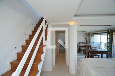 Sala de apartamento para alugar com 3 quartos, 220m² em Barra da Tijuca, Rio de Janeiro
