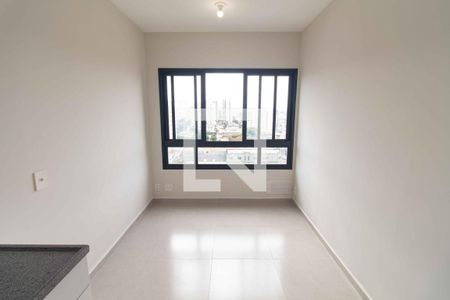 Sala e cozinha de apartamento para alugar com 1 quarto, 25m² em Ipiranga, São Paulo